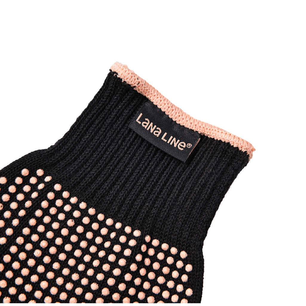 Premium silicone heat protection oven mitt for kitchen safety and comfortable handling